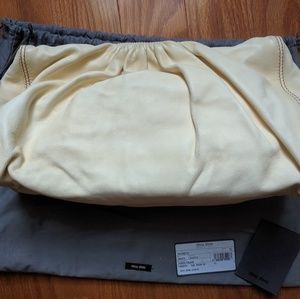 Miu Miu Nappa Frame Pochette in Bianco